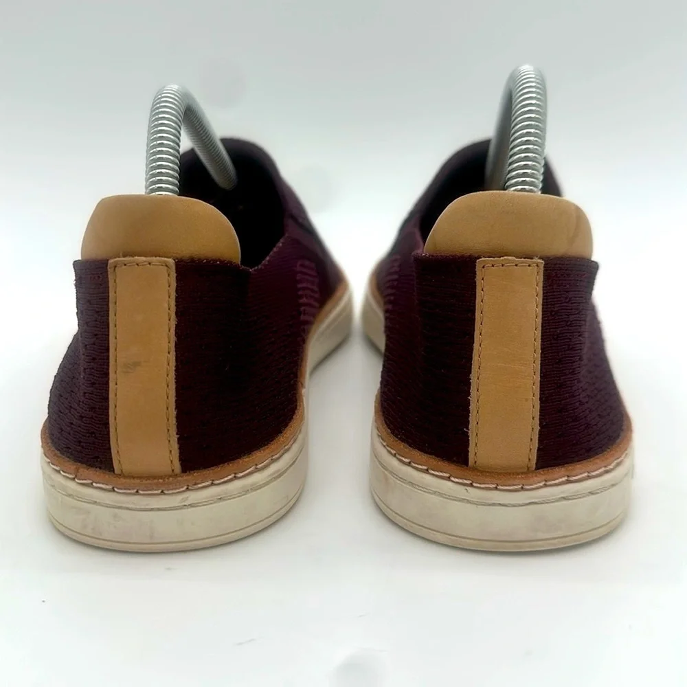 UGG SAMMY PORT STRETCH KNIT / LEATHER SLIP-ON SNEAKERS, WOMEN US 9.5